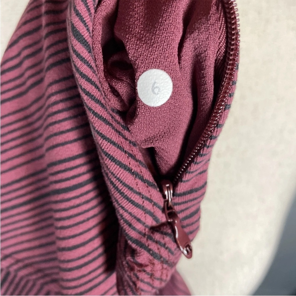 LULULEMON KANTO CATCH ME LONG SLEEVE TOP STRIPE WINE BERRY BLACK YOGA Size 6 - Picture 6 of 6